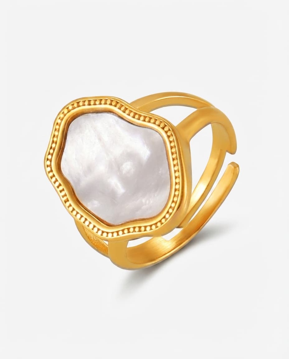 Vintage Irregular White Shell Adjustable Ring - Image 1
