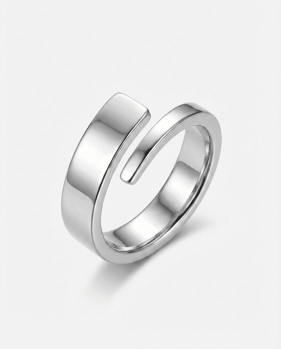 Minimalist Twisted Band Ring - Image 5